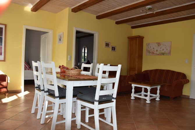 Ferienwohnung in Wangels - Bauernhof Blunck - Sitzplatz Fewo Schwalbe