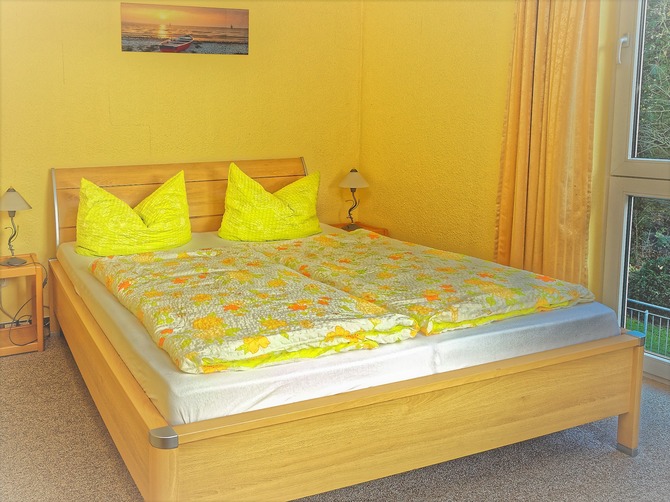 Ferienwohnung in Graal-M&uuml;ritz - Steinh&ouml;fel - Schlafzimmer