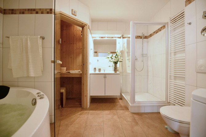 Ferienwohnung in Gro&szlig;enbrode - Windrose 2 - Bad mit Sauna und Whirlpool