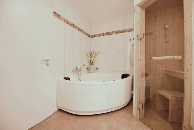 Ferienwohnung in Gro&szlig;enbrode - Windrose 2 - Sauna mit Whirlpool