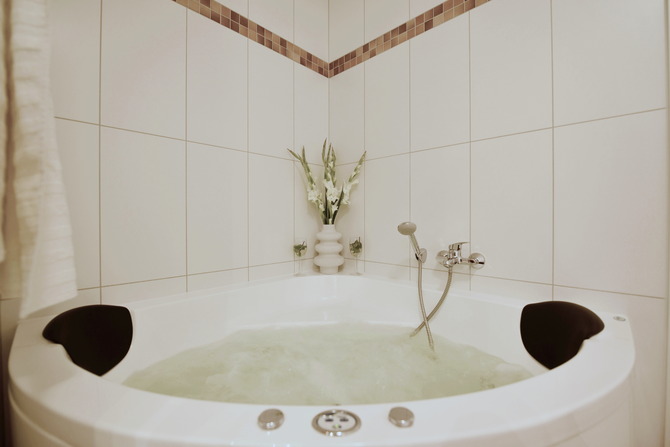 Ferienwohnung in Gro&szlig;enbrode - Seed&uuml;ne 4 - Whirlpool