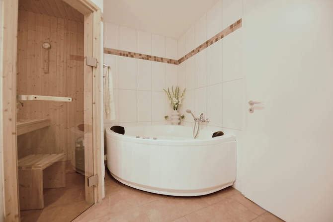 Ferienwohnung in Gro&szlig;enbrode - Seed&uuml;ne 1 - Sauna und Whirlpool