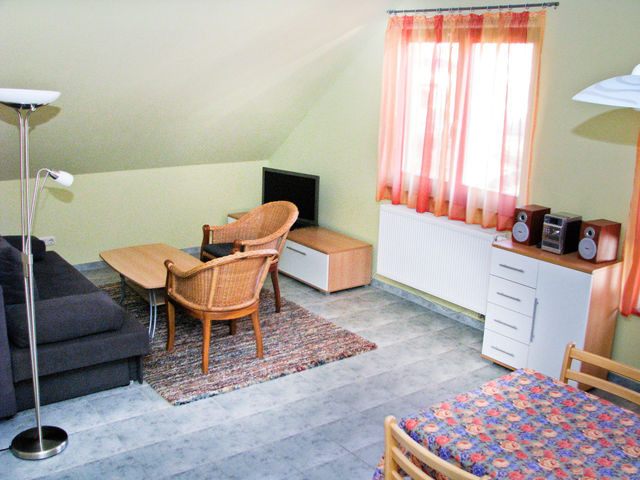 Ferienwohnung in Ostseeheilbad Zingst - Hütigendachs, FW 7 - Bild 2