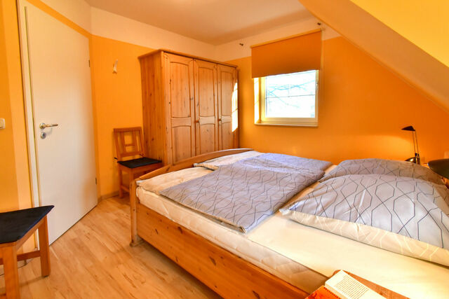 Ferienwohnung in Ostseeheilbad Zingst - Haus Marleen OG, FW 2 - Bild 8