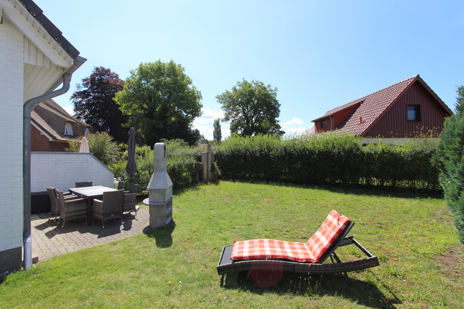 Ferienhaus in Ostseeheilbad Zingst - Weidenstra&szlig;e 6 - gro&szlig;er sonniger S&uuml;dwest-Garten