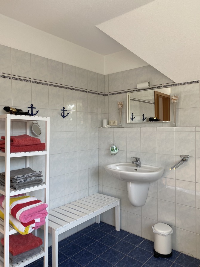 Ferienhaus in Ahrensb&ouml;k - Haus Bienenweide - Bad OG