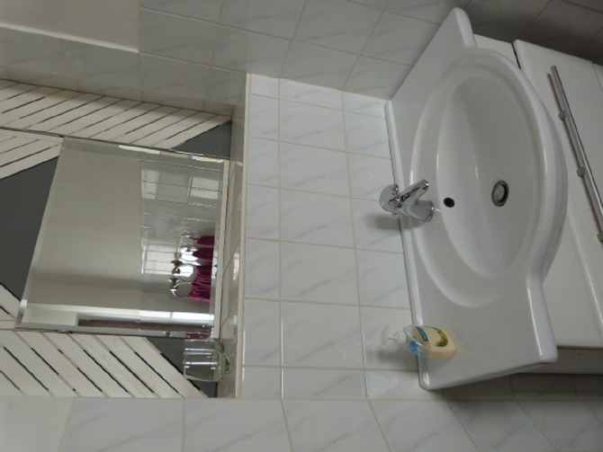 Ferienwohnung in Warnem&uuml;nde - Ziemer - Dusche und WC