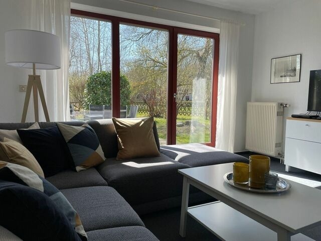 Ferienwohnung in Gustow - Ferienwohnung "Peter Pan" mit Sonnenterrasse & Garten zwischen Strand, Wald & Wiese auf R&uuml;gen! - Bild 4