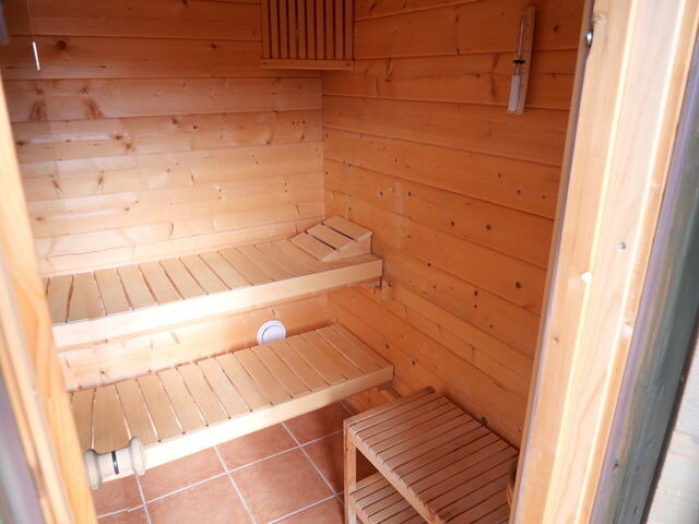 Bungalow in Hohenkirchen - direkt am Wasser ""Küstenperle"mit Meerblick und Sauna - Bild 11