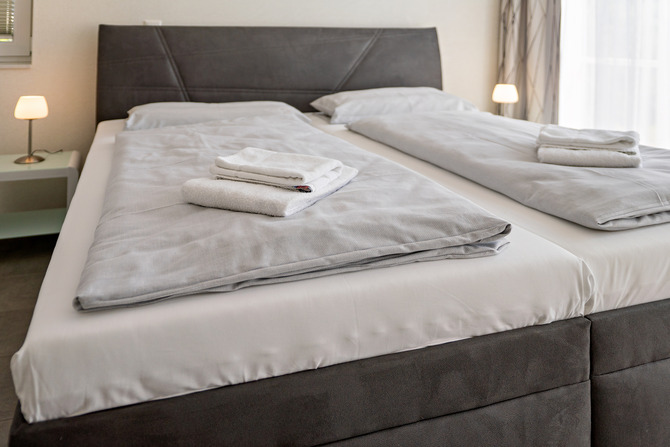 Ferienwohnung in B&ouml;rgerende - Appartement 5 - Traumblick - 1,80m Doppelbett