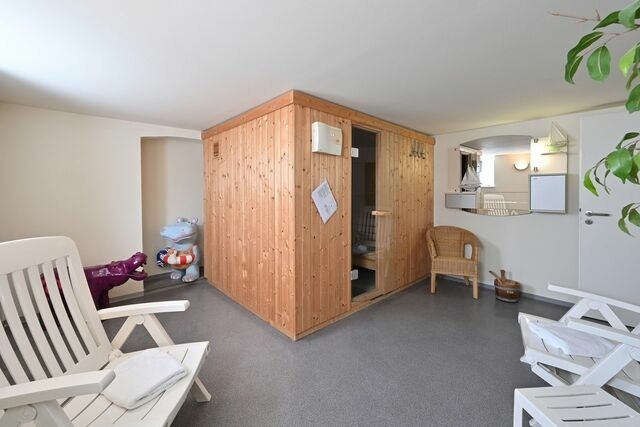 Ferienwohnung in Sellin - Ferienwohnung 12 f&uuml;r 6 Personen strandnah in Sellin auf R&uuml;gen Villa Celia WLAN SAUNA - Bild 13