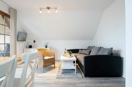 Alte Bergstra&szlig;e 6 Windgefl&uuml;ster