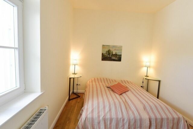 Ferienwohnung in Neuenkirchen (Rügen) - Gutshaus Grubnow Ferienwohnung 4 mit Hund am Wasser Sauna und WLAN incl. - Bild 7