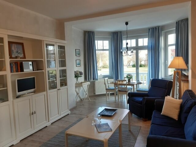 Ferienwohnung in K&uuml;hlungsborn - Parkblick - 01-09 - Bild 2